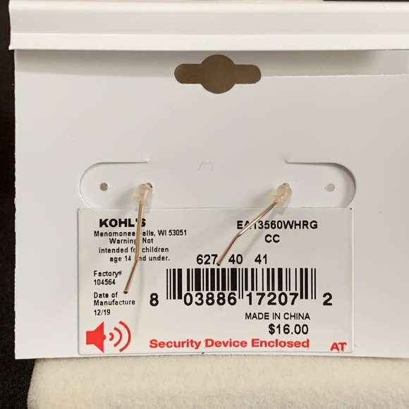 NWT Lauren Conrad rose gold tone flower teardrop earrings - Picture 3 of 3